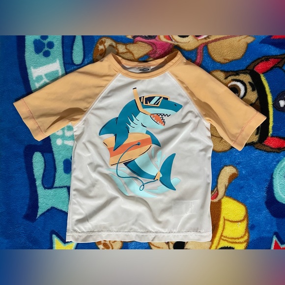 3T Boy Swim Top & Trunks BUNDLE ( 3 pcs ) - Picture 3 of 4